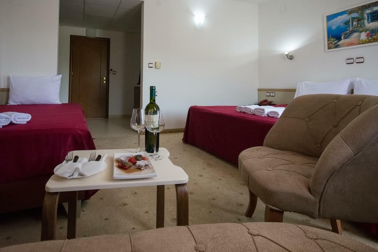 Hotel Nar ゲヴゲリヤ エクステリア 写真